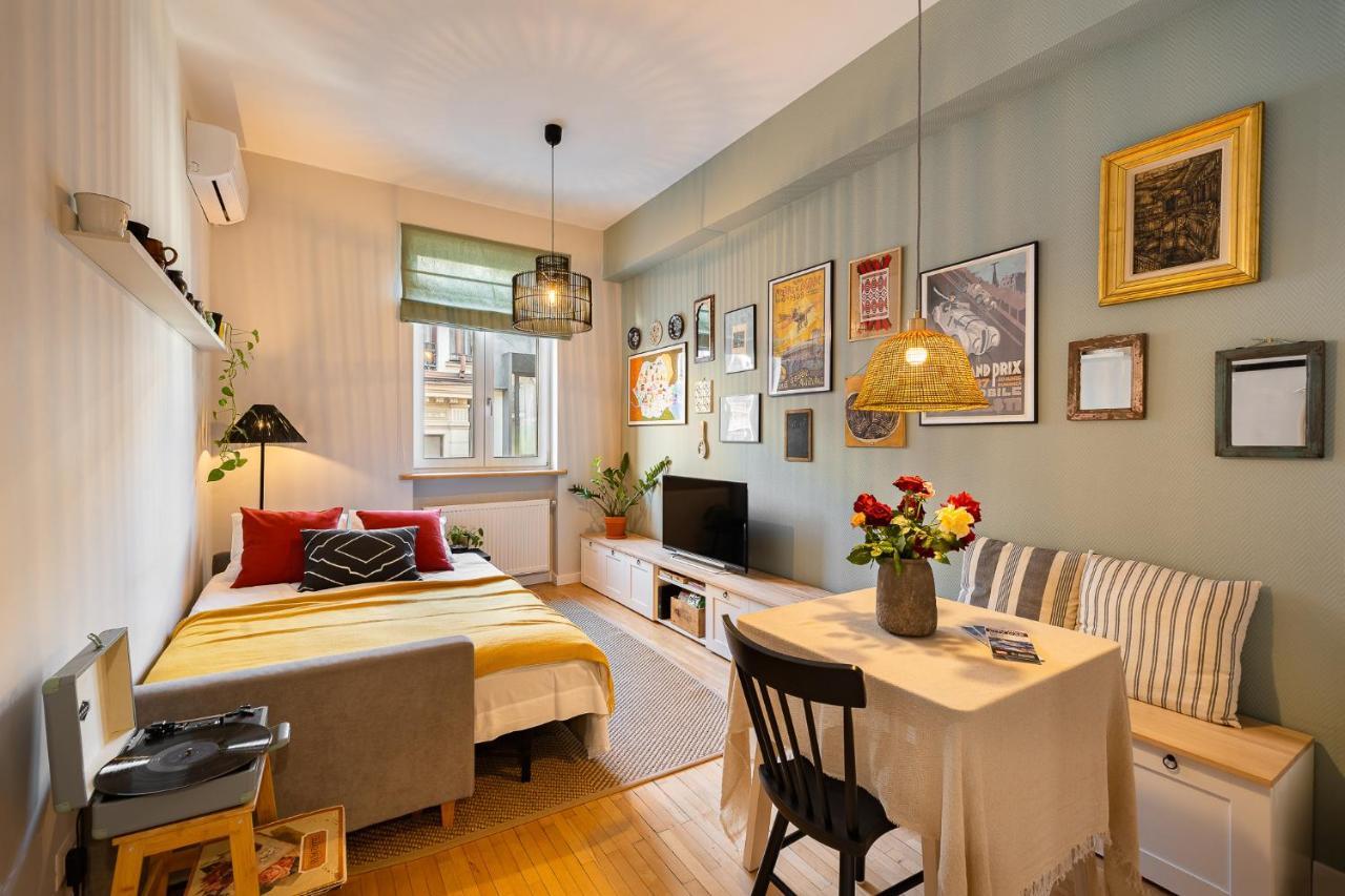 Bohemian Apartment In Old Town - Self Check-In Бухарест Экстерьер фото